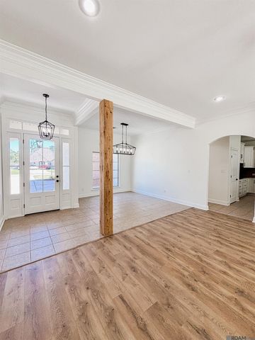 18175 River Landing Dr, Prairieville, LA 70769