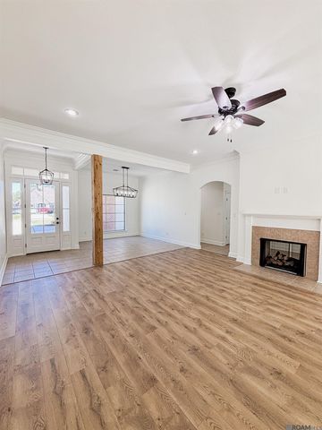 18175 River Landing Dr, Prairieville, LA 70769