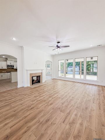 18175 River Landing Dr, Prairieville, LA 70769