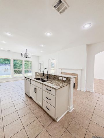 18175 River Landing Dr, Prairieville, LA 70769