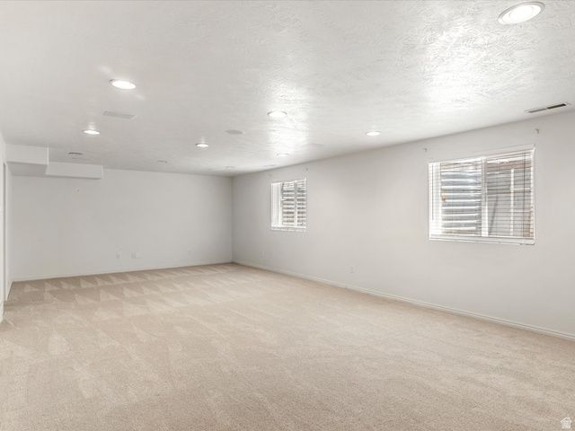 4602 S HATHAWAY DR, Roy, UT 84067