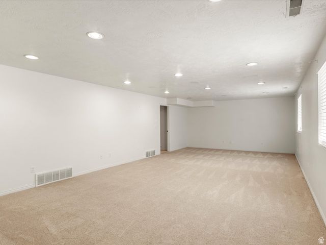 4602 S HATHAWAY DR, Roy, UT 84067