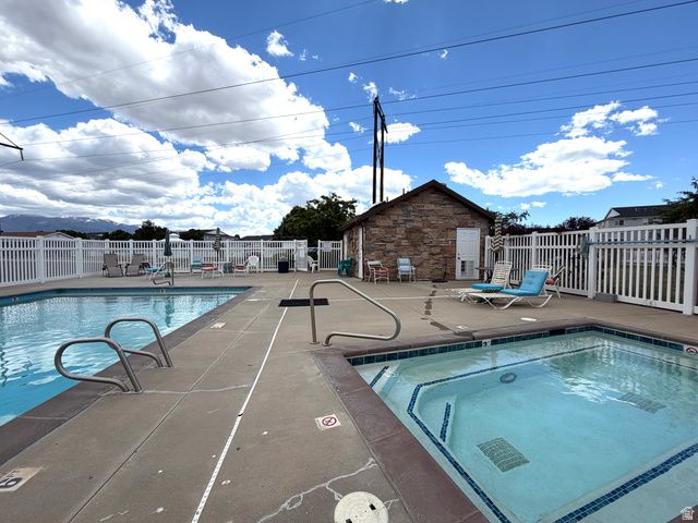 4602 S HATHAWAY DR, Roy, UT 84067