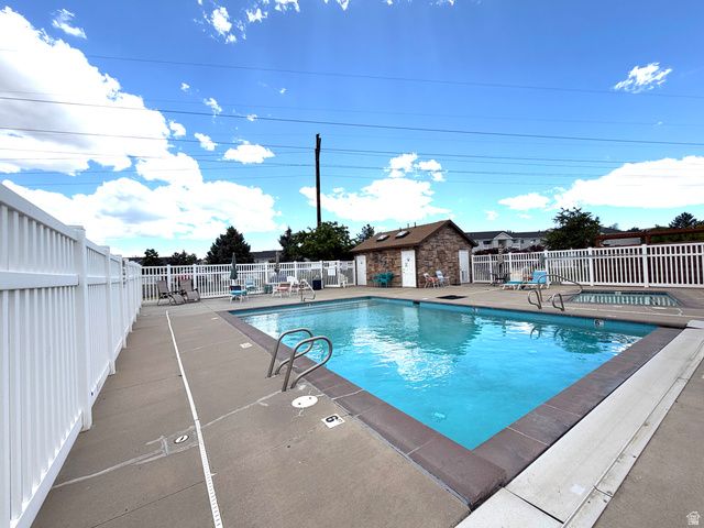 4602 S HATHAWAY DR, Roy, UT 84067