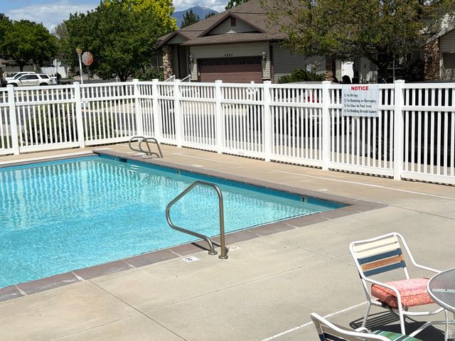 4602 S HATHAWAY DR, Roy, UT 84067