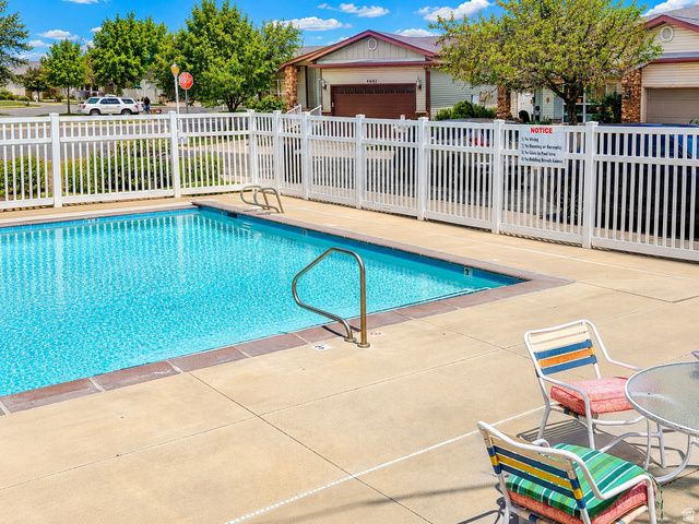4602 S HATHAWAY DR, Roy, UT 84067