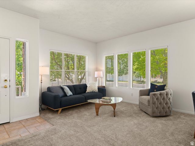 4602 S HATHAWAY DR, Roy, UT 84067