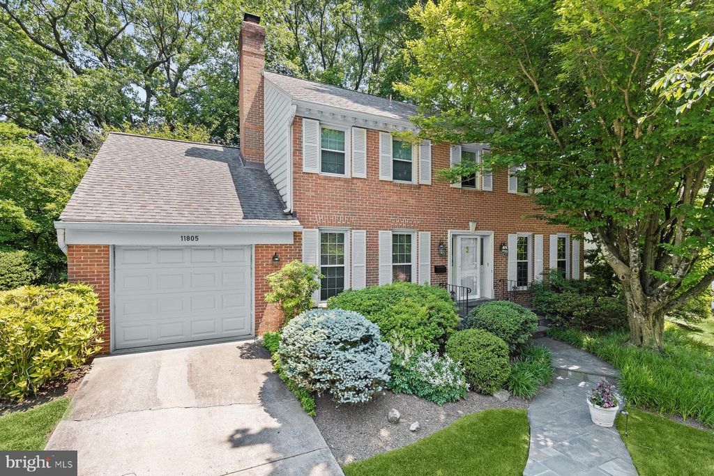 11805 HITCHING POST LN, Rockville, MD 20852