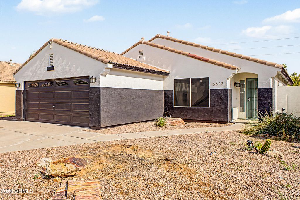 5823 E HOPI Circle, Mesa, AZ 85206 — photo 4
