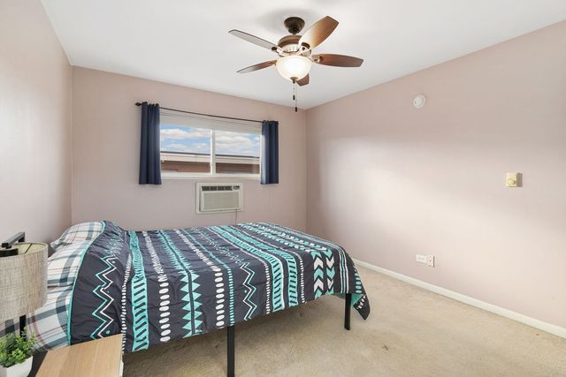 7428 Washington Street 602, Forest Park, IL 60130