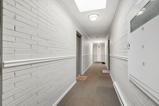 7428 Washington Street 602, Forest Park, IL 60130