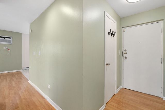 7428 Washington Street 602, Forest Park, IL 60130