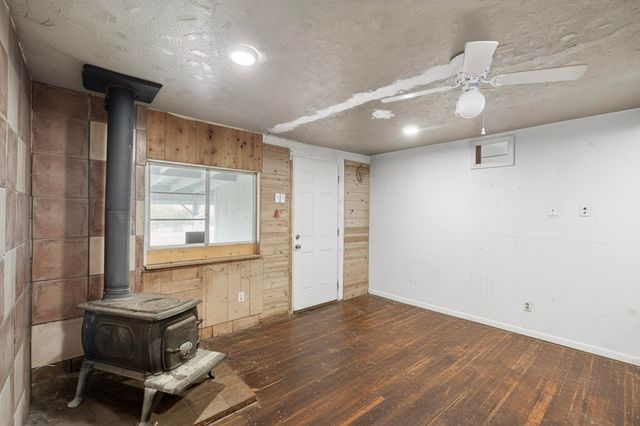 27 El Cid Loop, Los Lunas, NM 87031