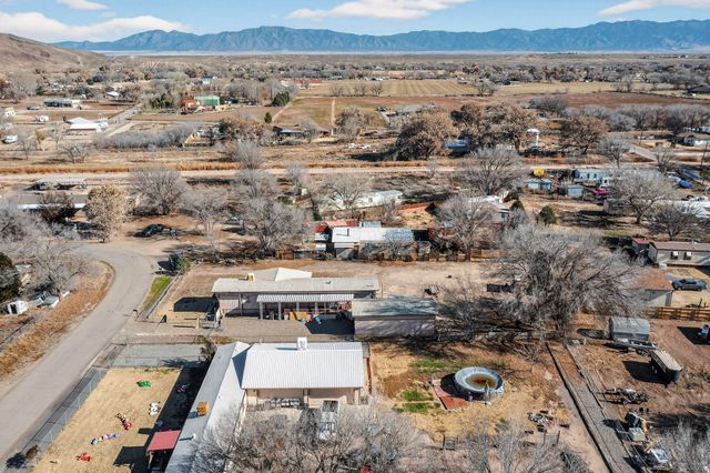 27 El Cid Loop, Los Lunas, NM 87031