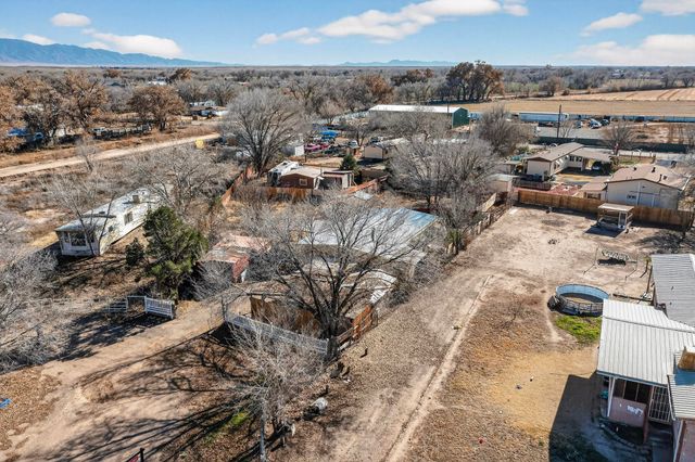 27 El Cid Loop, Los Lunas, NM 87031