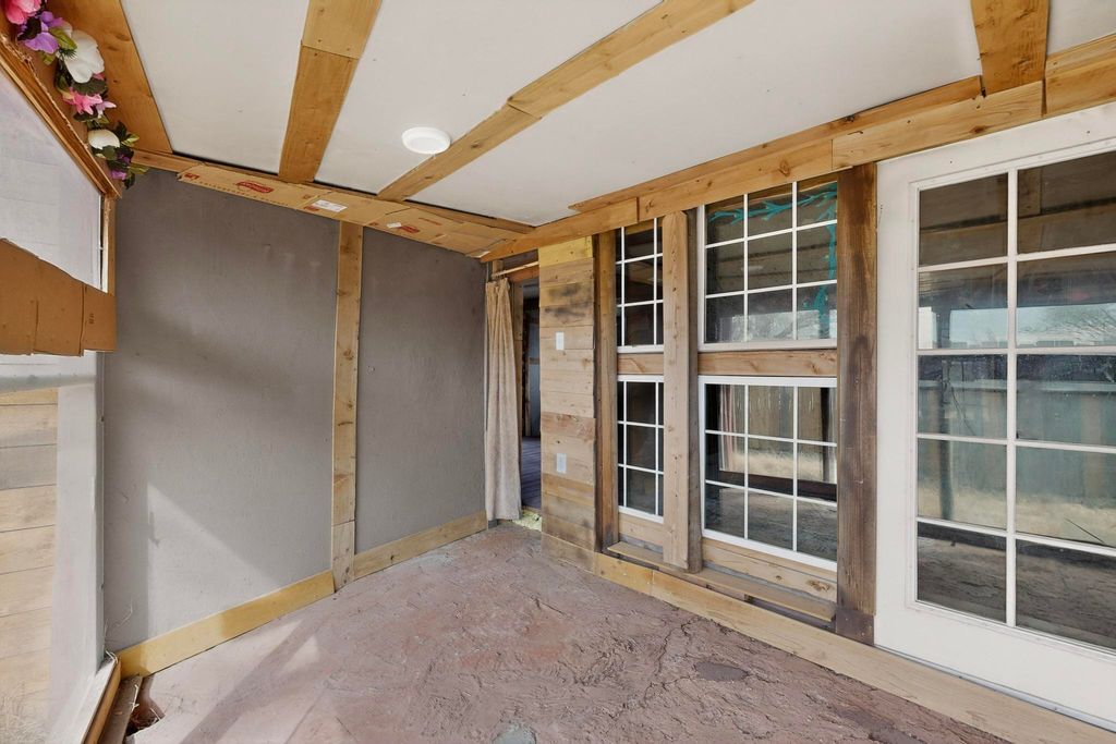 Image 54 of property listing at 27 El Cid Loop, Los Lunas, NM 87031