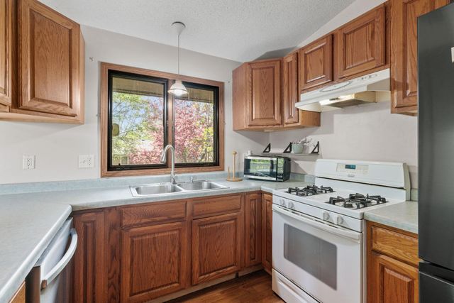 1154 Bromo Avenue, Saint Cloud, MN 56303