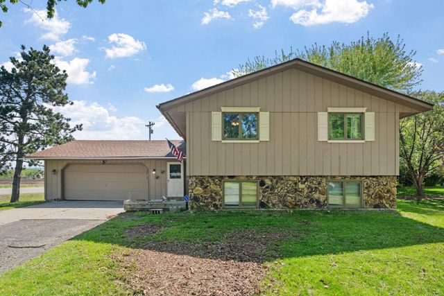 1154 Bromo Avenue, Saint Cloud, MN 56303