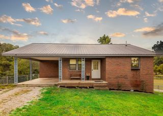 570 Missouri Avenue, Mammoth Spring, AR 72554
