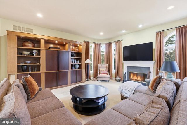 41 GALLOPING HILL RD, Cherry Hill, NJ 08003