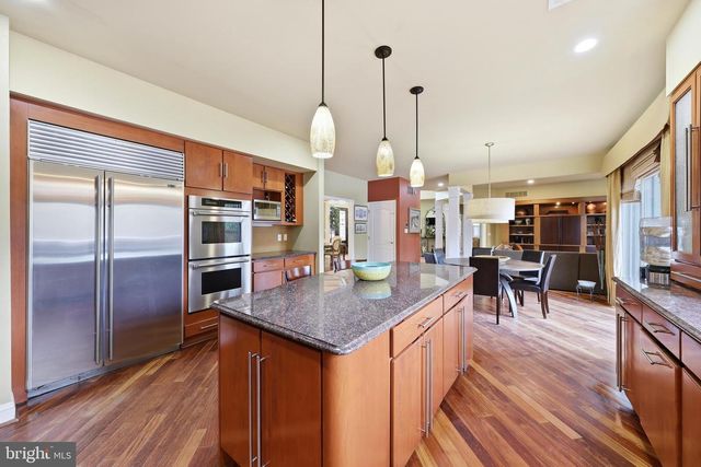 41 GALLOPING HILL RD, Cherry Hill, NJ 08003