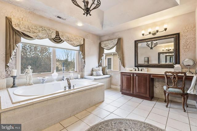 41 GALLOPING HILL RD, Cherry Hill, NJ 08003