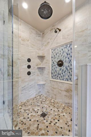 41 GALLOPING HILL RD, Cherry Hill, NJ 08003