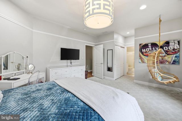 41 GALLOPING HILL RD, Cherry Hill, NJ 08003