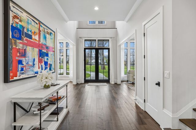 1617 Graybar Ln, Nashville, TN 37215