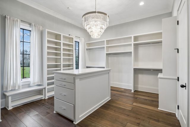 1617 Graybar Ln, Nashville, TN 37215