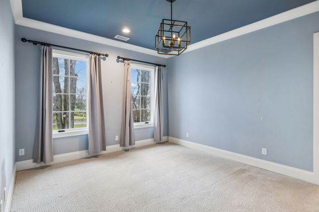 1617 Graybar Ln, Nashville, TN 37215