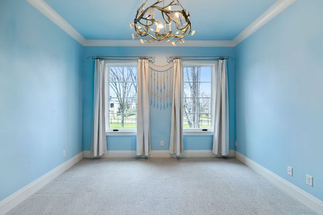 1617 Graybar Ln, Nashville, TN 37215