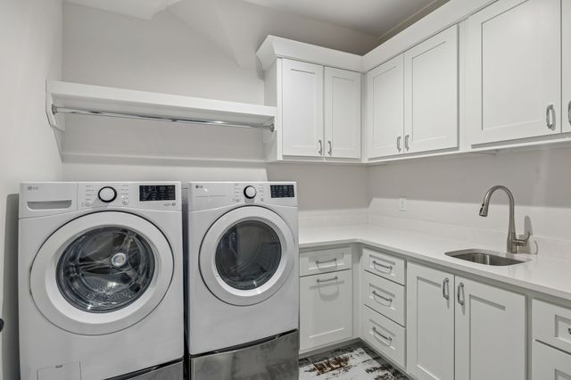 1617 Graybar Ln, Nashville, TN 37215