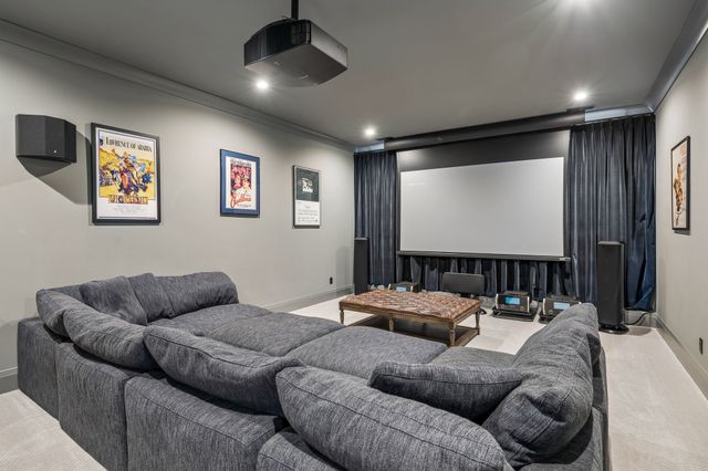 1617 Graybar Ln, Nashville, TN 37215