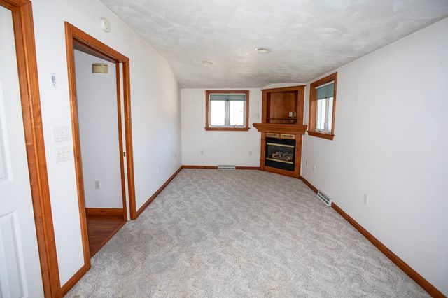403 BLACKSTONE Drive, Erie, PA 16505