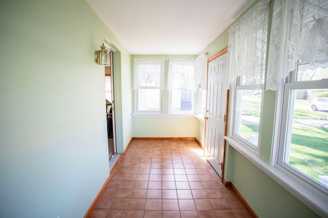 403 BLACKSTONE Drive, Erie, PA 16505
