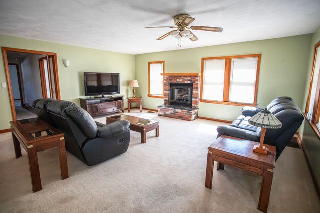 403 BLACKSTONE Drive, Erie, PA 16505