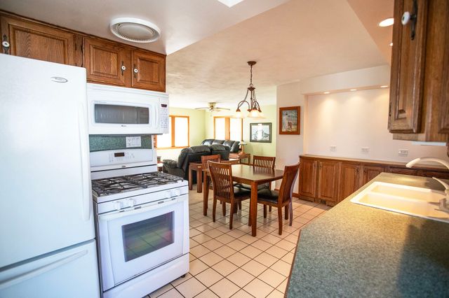 403 BLACKSTONE Drive, Erie, PA 16505