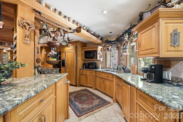 223 Millwood Lane, Charlotte, NC 28270