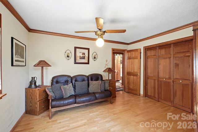 223 Millwood Lane, Charlotte, NC 28270