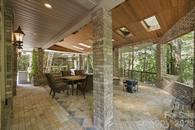 223 Millwood Lane, Charlotte, NC 28270