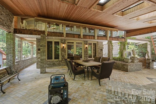223 Millwood Lane, Charlotte, NC 28270