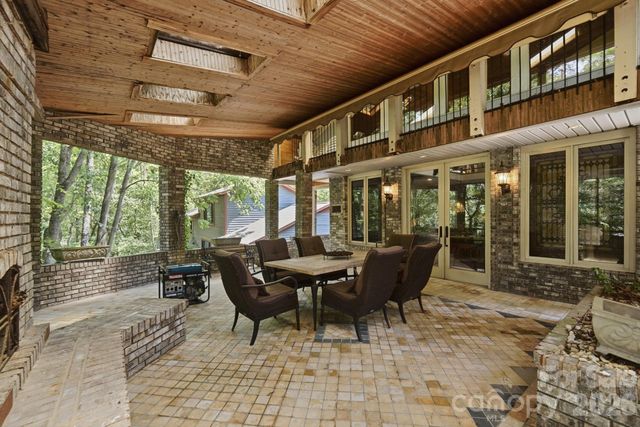 223 Millwood Lane, Charlotte, NC 28270