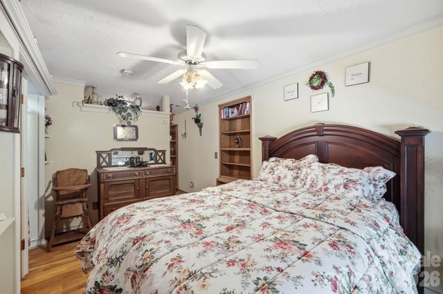 223 Millwood Lane, Charlotte, NC 28270