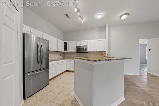 2247 S Main Street 23, Ann Arbor, MI 48103