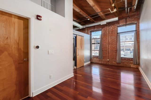150 E Main Street, 207, Columbus, OH 43215