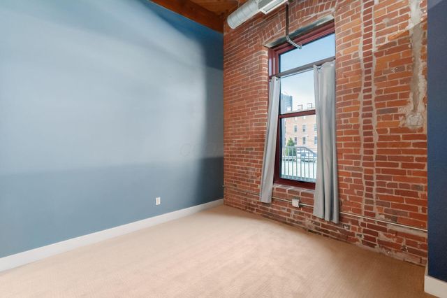 150 E Main Street, 207, Columbus, OH 43215
