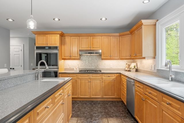 90 Frye Road, Bolton, MA 01740