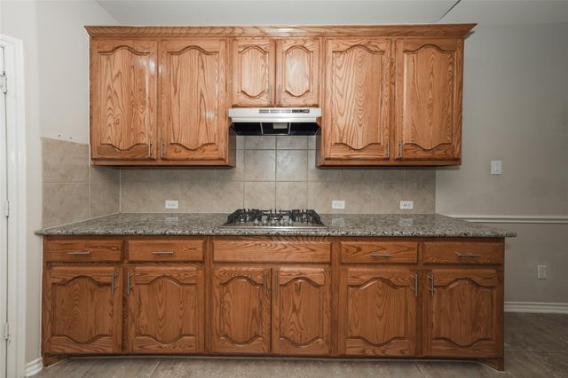 20335 Horseshoe Canyon Drive, Cypress, TX 77433