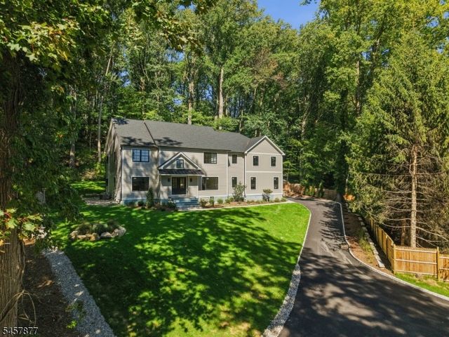 51 Dogwood Rd, Morris Plains Boro, NJ 07950